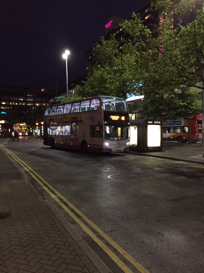 Doppeldecker Piccadilly Gardens
